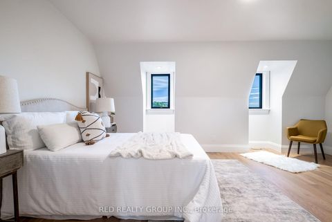 Photo 27 at 604 Ridelle Avenue, Belgravia, Toronto