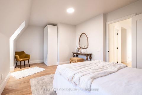 Photo 29 at 604 Ridelle Avenue, Belgravia, Toronto