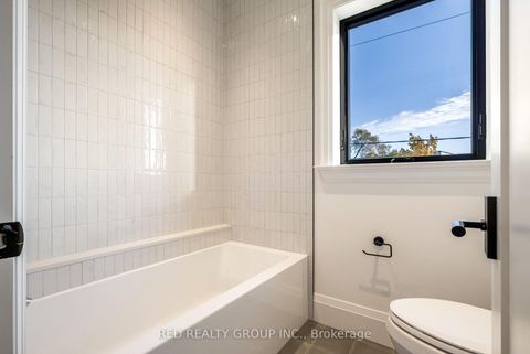 Photo 38 at 604 Ridelle Avenue, Belgravia, Toronto