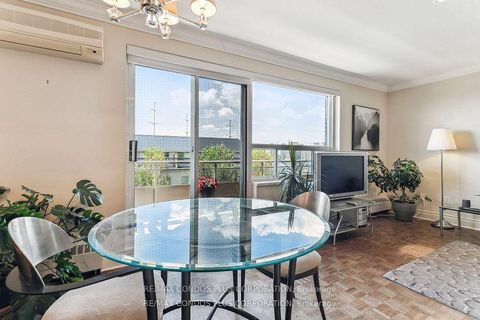 Photo 9 at 409 - 71 Jonesville Crescent, Don Mills, Toronto