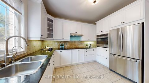 Photo 7 at 188 Willis Drive, Aurora Highlands, Aurora