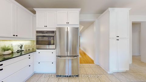 Photo 9 at 188 Willis Drive, Aurora Highlands, Aurora