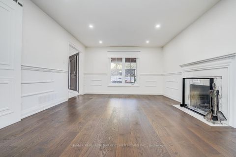 Photo 8 at 11 Elkpath Avenue, Windfields, Toronto