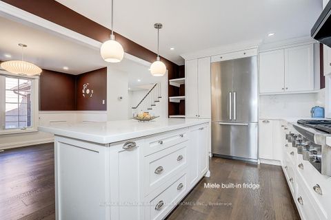 Photo 17 at 11 Elkpath Avenue, Windfields, Toronto