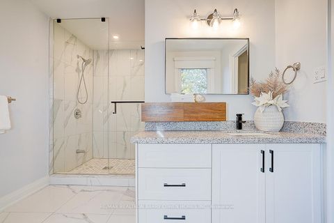 Photo 28 at 11 Elkpath Avenue, Windfields, Toronto