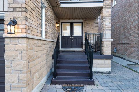 Photo 4 at 289 Deepsprings Crescent, Vellore Village, Vaughan