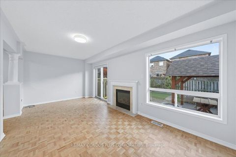 Photo 15 at 289 Deepsprings Crescent, Vellore Village, Vaughan