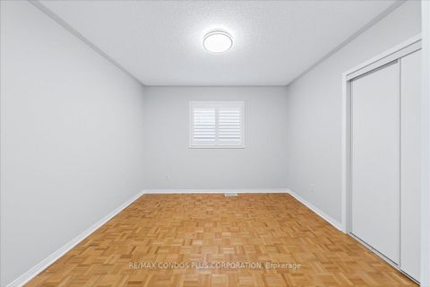 Photo 25 at 289 Deepsprings Crescent, Vellore Village, Vaughan