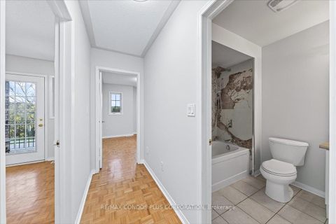 Photo 27 at 289 Deepsprings Crescent, Vellore Village, Vaughan