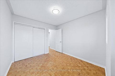 Photo 30 at 289 Deepsprings Crescent, Vellore Village, Vaughan