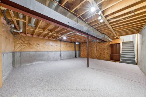 Photo 35 at 289 Deepsprings Crescent, Vellore Village, Vaughan