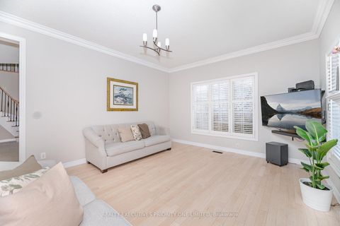 Photo 17 at 56 Regency View Heights, Rural Vaughan, Vaughan