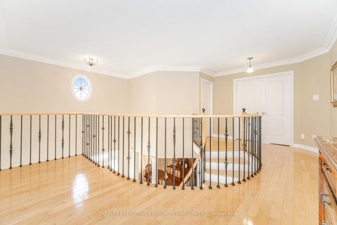 Photo 24 at 56 Regency View Heights, Rural Vaughan, Vaughan