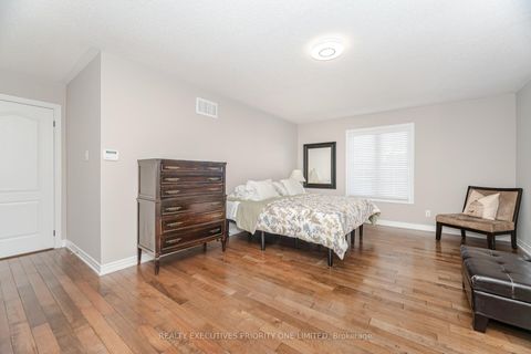 Photo 25 at 56 Regency View Heights, Rural Vaughan, Vaughan