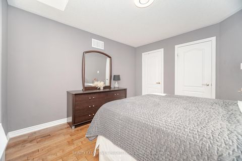 Photo 32 at 56 Regency View Heights, Rural Vaughan, Vaughan