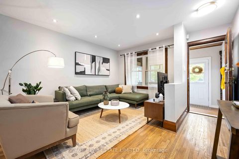 Photo 10 at 552 Victoria Park Avenue, Danforth, Toronto