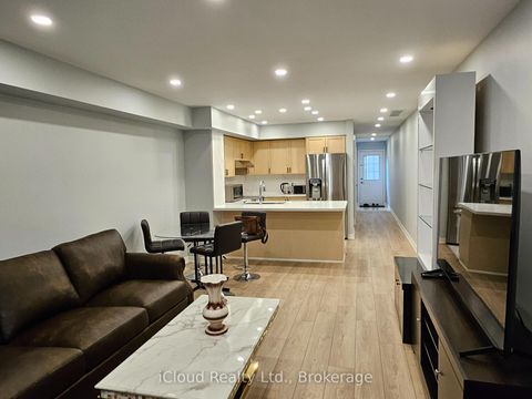 Photo 4 at 11 - 285 Antibes Drive, Branson, Toronto