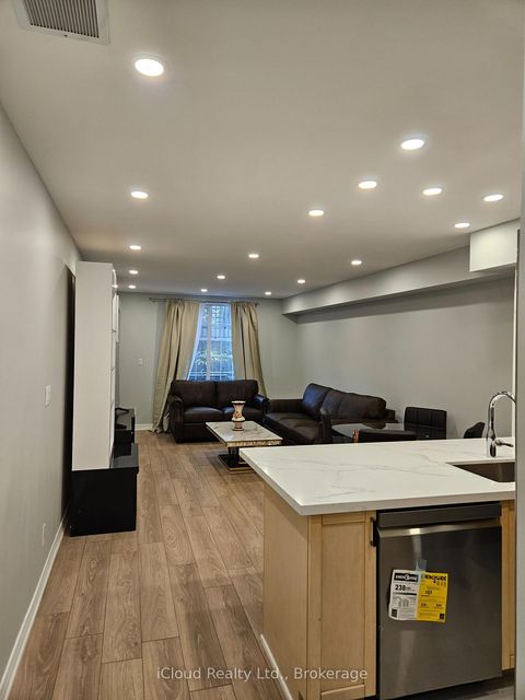 Photo 7 at 11 - 285 Antibes Drive, Branson, Toronto