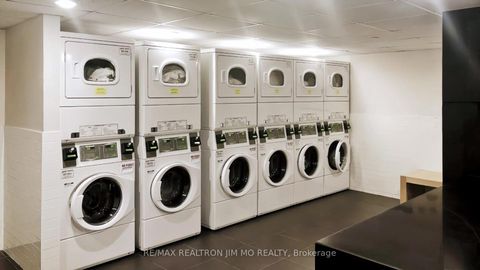 Photo 28 at 822 - 21 Iceboat Terrace, Waterfront Communities C1, Toronto