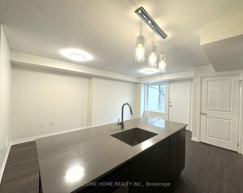 Photo 6 at 5 - 159 William Duncan Road, CFB, Toronto