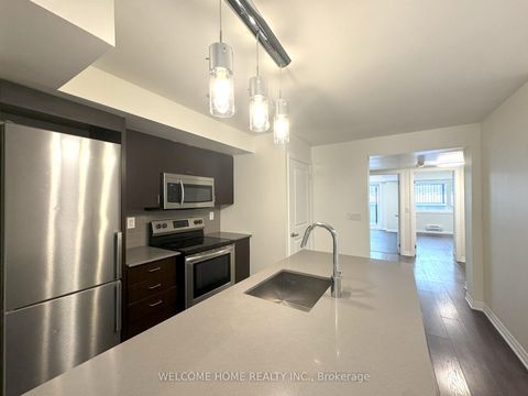 Photo 7 at 5 - 159 William Duncan Road, CFB, Toronto