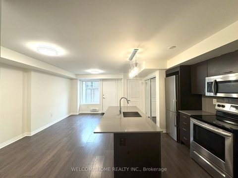 Photo 15 at 5 - 159 William Duncan Road, CFB, Toronto