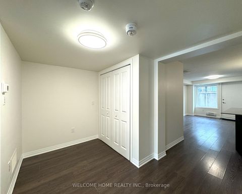 Photo 21 at 5 - 159 William Duncan Road, CFB, Toronto