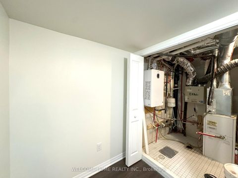 Photo 33 at 5 - 159 William Duncan Road, CFB, Toronto