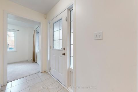 Photo 2 at 19 Snowgoose Terrace, Rouge E11, Toronto