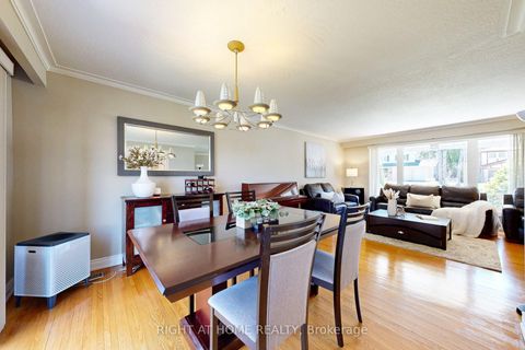 Photo 6 at 5 Robinter Drive, Newtonbrook East, Toronto