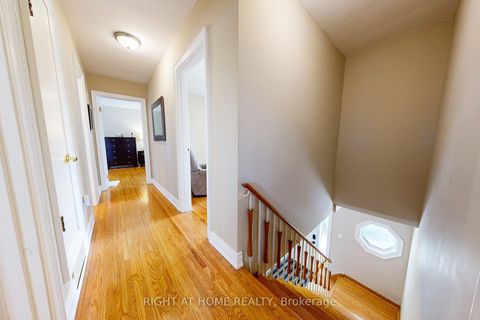 Photo 16 at 5 Robinter Drive, Newtonbrook East, Toronto