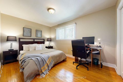 Photo 21 at 5 Robinter Drive, Newtonbrook East, Toronto