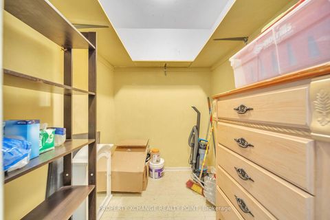 Photo 17 at 1004 - 15 Vicora Link Way, Flemingdon Park, Toronto