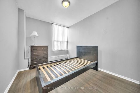 Photo 20 at 1004 - 15 Vicora Link Way, Flemingdon Park, Toronto