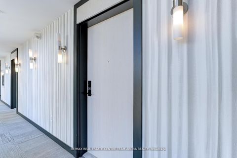 Photo 7 at 302 - 168 Sabina Drive, GO Glenorchy, Oakville