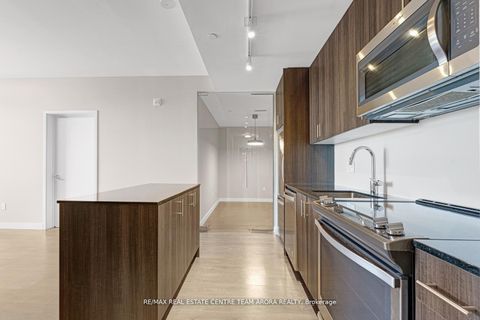 Photo 12 at 302 - 168 Sabina Drive, GO Glenorchy, Oakville