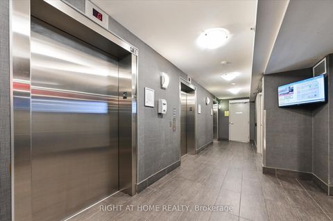 Photo 4 at 910 - 816 Lansdowne Avenue, Junction, Toronto