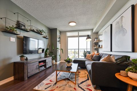 Photo 9 at 910 - 816 Lansdowne Avenue, Junction, Toronto