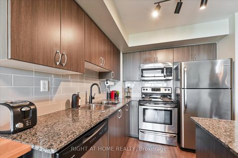 Photo 13 at 910 - 816 Lansdowne Avenue, Junction, Toronto