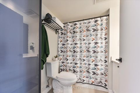 Photo 16 at 910 - 816 Lansdowne Avenue, Junction, Toronto