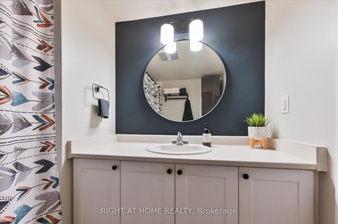 Photo 17 at 910 - 816 Lansdowne Avenue, Junction, Toronto