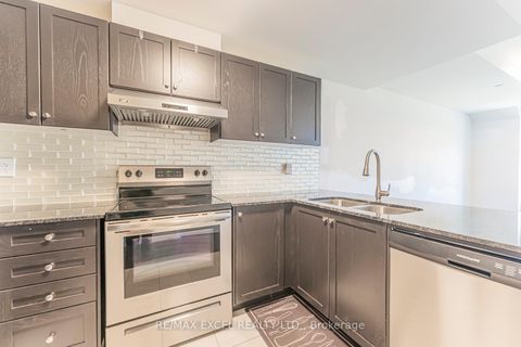 Photo 14 at 8 - 39 Drewry Avenue, Newtonbrook West, Toronto