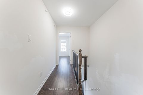 Photo 21 at 8 - 39 Drewry Avenue, Newtonbrook West, Toronto