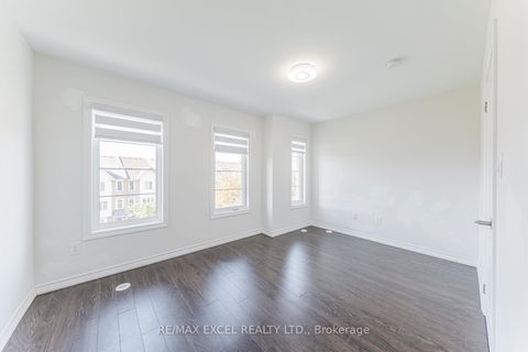 Photo 24 at 8 - 39 Drewry Avenue, Newtonbrook West, Toronto