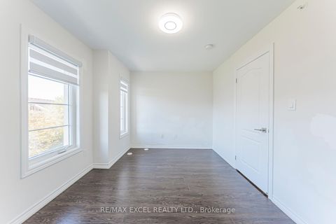 Photo 25 at 8 - 39 Drewry Avenue, Newtonbrook West, Toronto