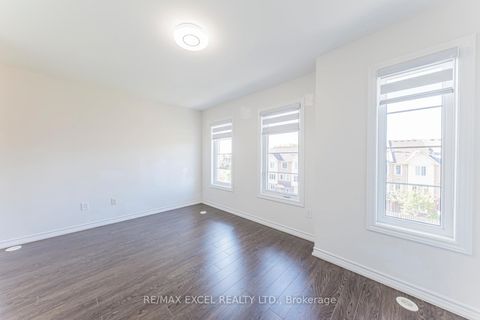 Photo 29 at 8 - 39 Drewry Avenue, Newtonbrook West, Toronto