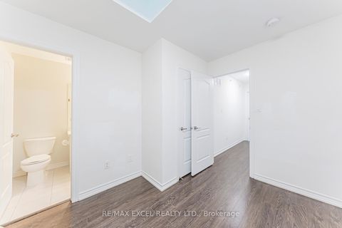 Photo 39 at 8 - 39 Drewry Avenue, Newtonbrook West, Toronto