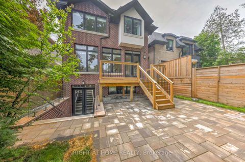 Photo 48 at 102 Parklea Drive, Leaside, Toronto