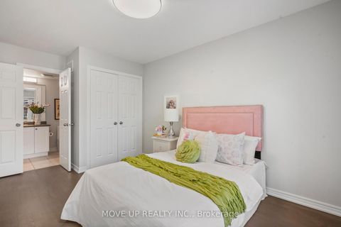 Photo 16 at 148 Gesher Crescent, Patterson, Vaughan