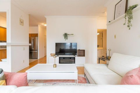 Photo 9 at 701 - 120 Lombard Street, Yonge Corridor, Toronto